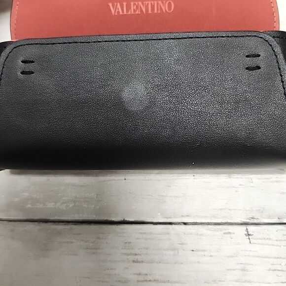 Valentino Garavani Matte Black Semi-Hard Eyewear Case Peach Rose Lining OS - Picture 8 of 12
